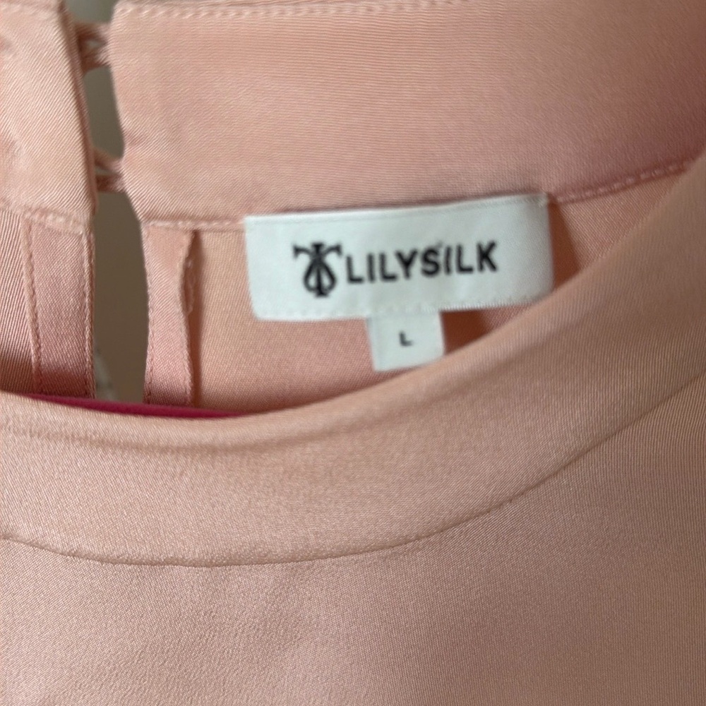 NWOT Lilysilk nude beige 100% mulberry washable silk top blouse, size 12/L - Picture 4 of 11